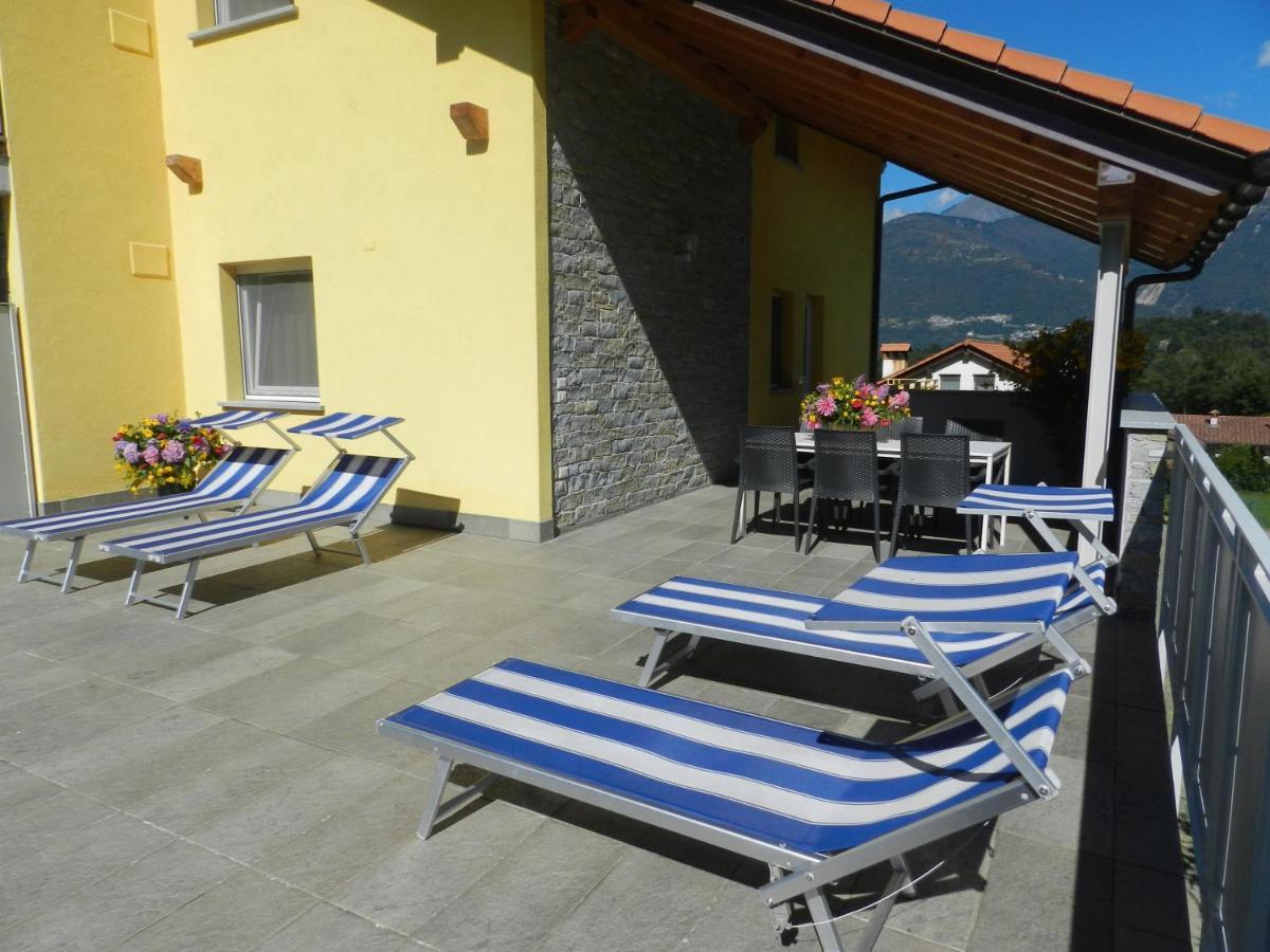 Residence Girasole Casa Gialla Colico Exterior foto