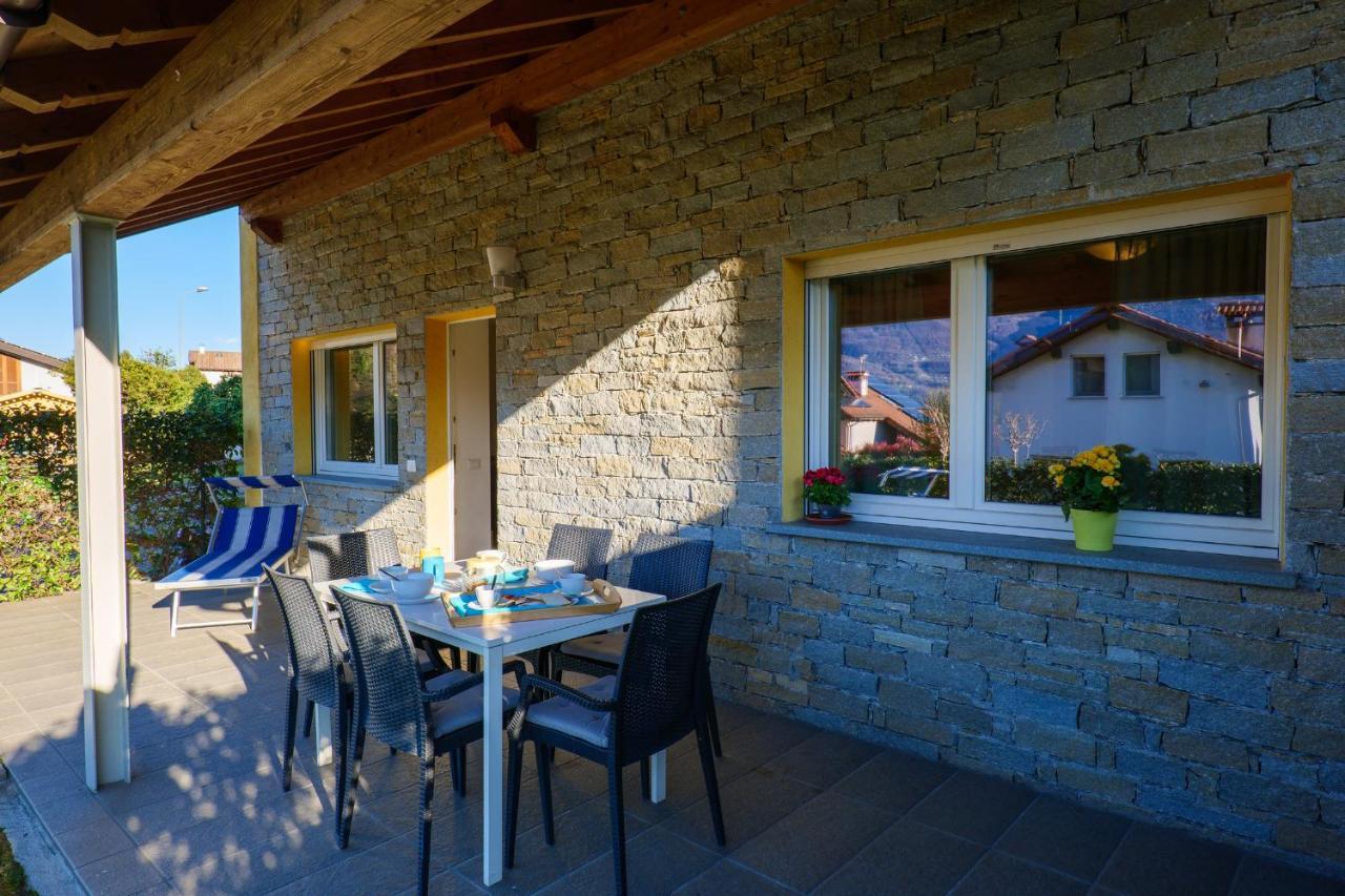 Residence Girasole Casa Gialla Colico Exterior foto